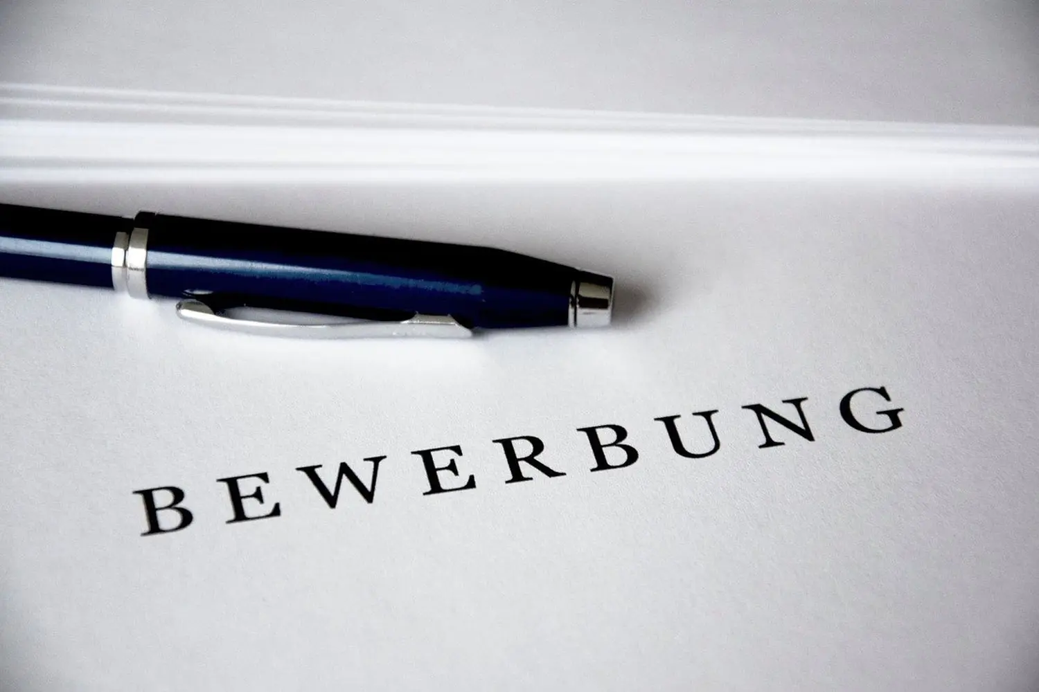 Ein Stift auf einer Seite